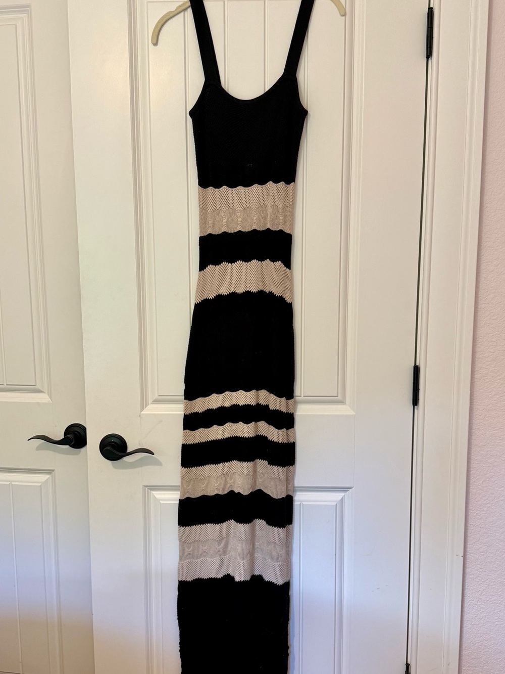 Evereve Black and Beige Striped Knit Maxi Dress